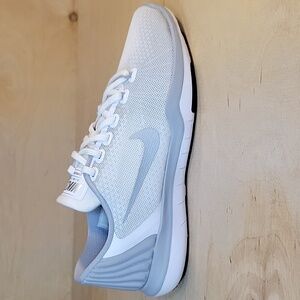 Nike Flex Supreme TR5 Flywire White Gray Women's Athletic Shoes